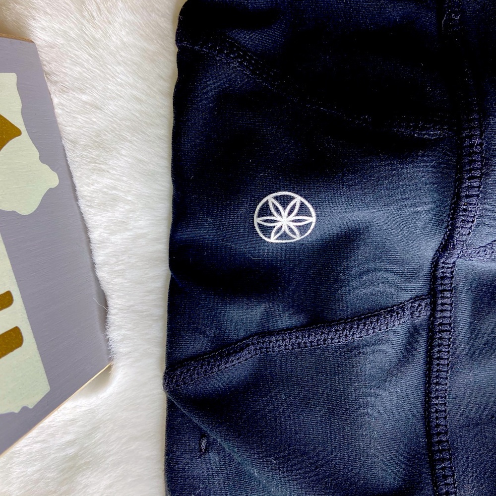 Workout Pants Capri - Picture 5 of 5